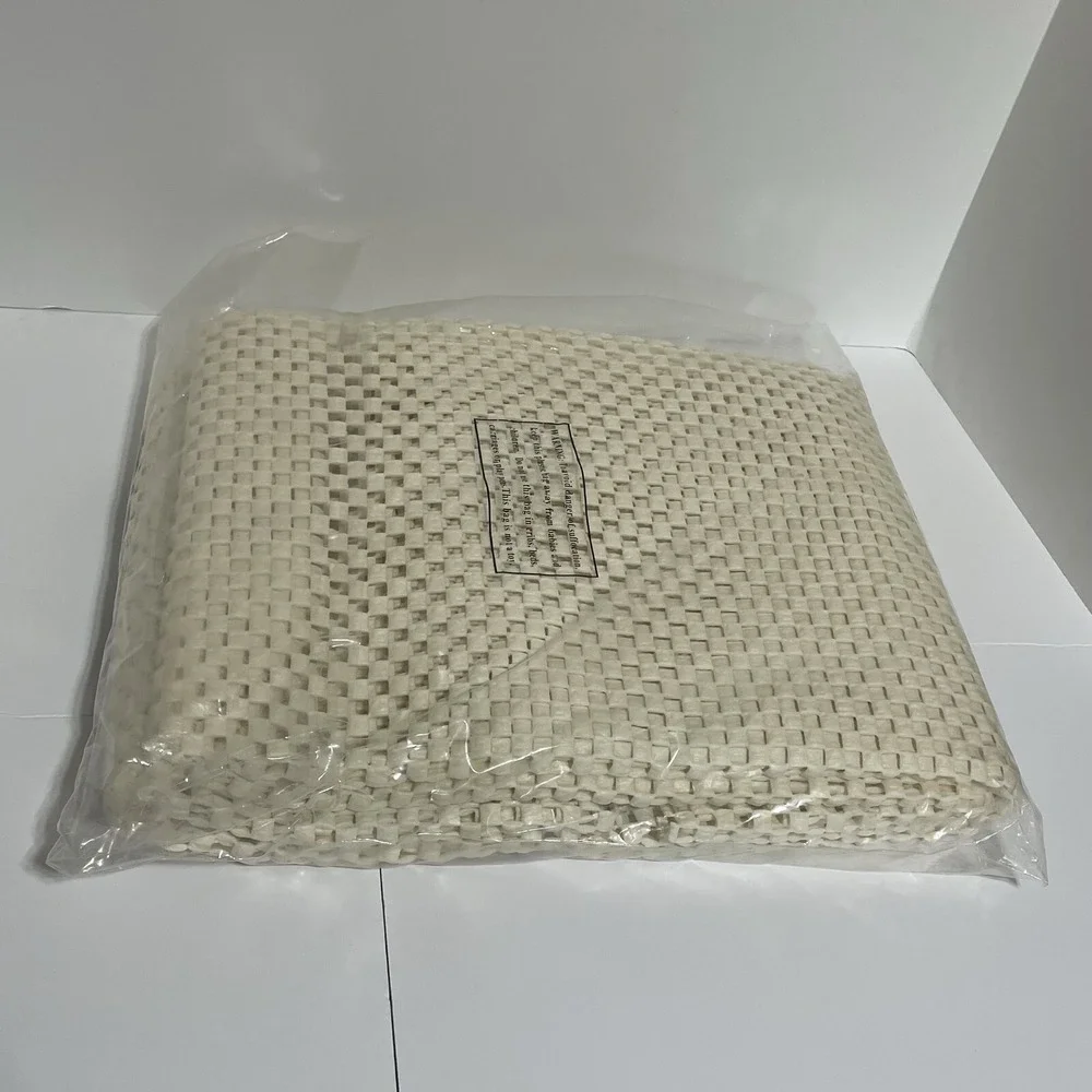 Epica 4'x6' Eco-Friendly Extra-Thick Non-Slip Rug Pad‎ New in Package Old-Stock